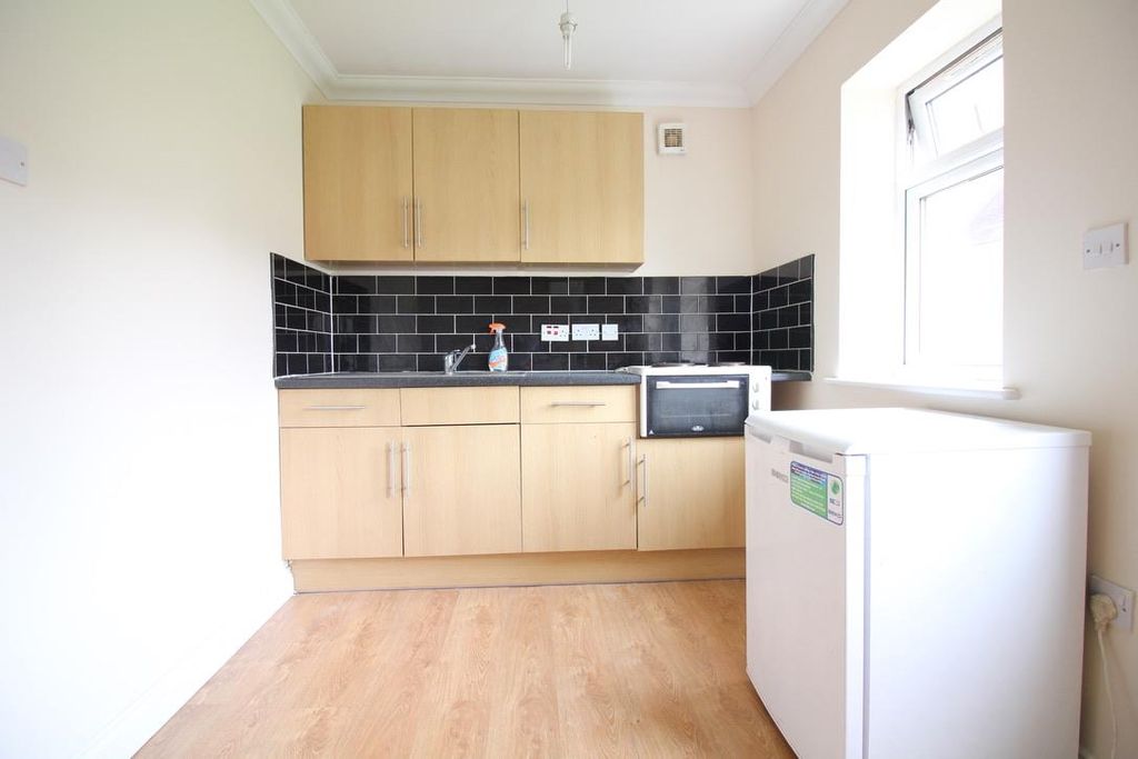 Property photo 1 of 3 Kitchen