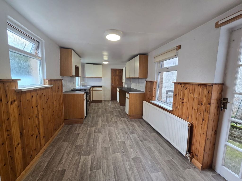 Property photo 2 of 6 Kitchen/Diner