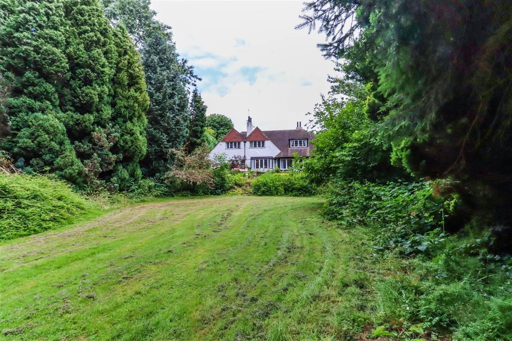 Property photo 2 of 38 Hallam Grange (34).Jpg