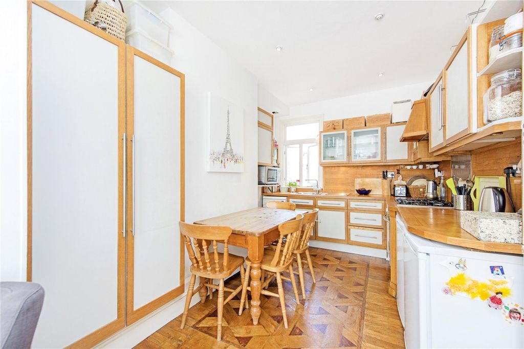 Property photo 3 of 10 Picture No. 09