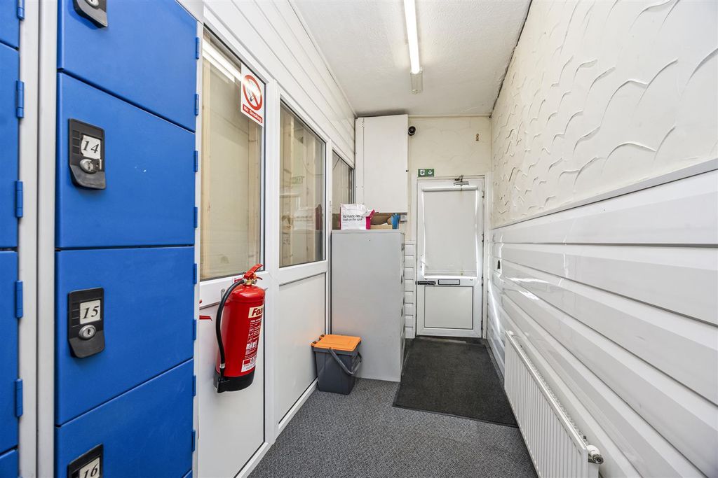 Property photo 3 of 20 Hallway