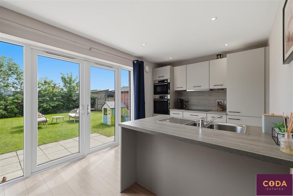 Property photo 3 of 38 4m2A3335.Jpg