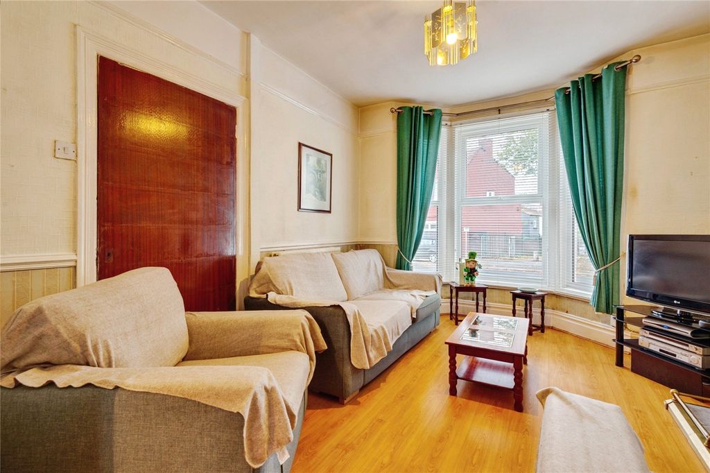 Property photo 2 of 17 Picture No. 06