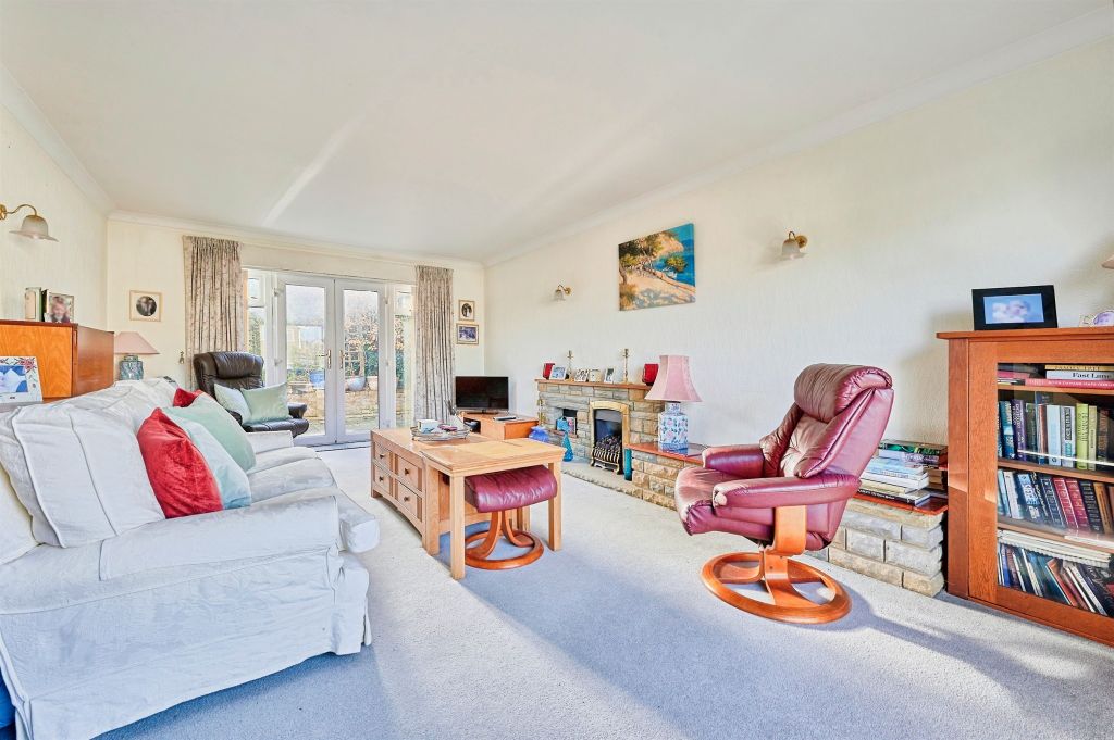 Property photo 3 of 23