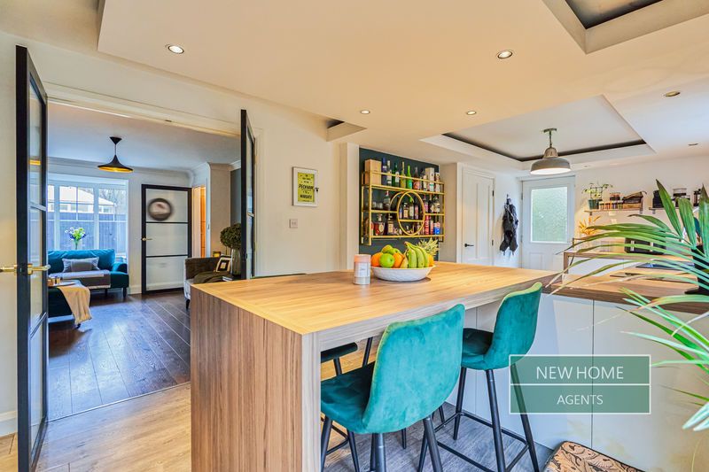 Property photo 2 of 38 Photo 11