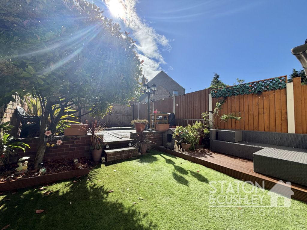 Property photo 2 of 28