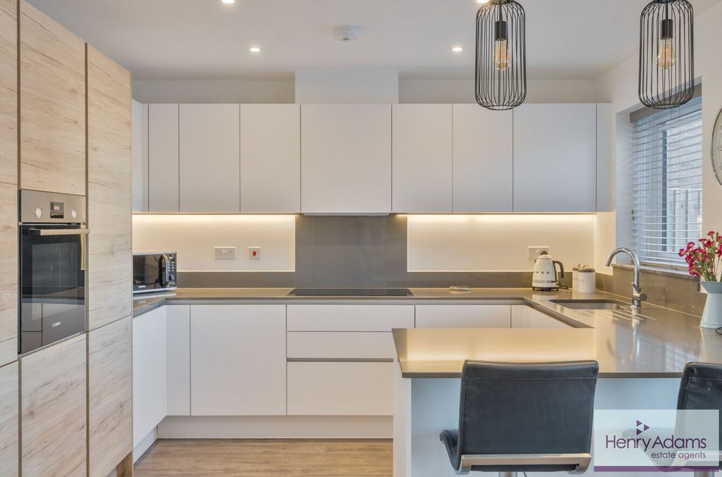 Additional image 5 of 3 bed semi-detached house for saleFrancis Rose Way, Liss GU33