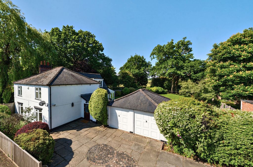 Property photo 1 of 30 1298676-1-683038F...