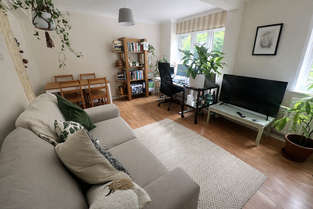 Property photo 2 of 6