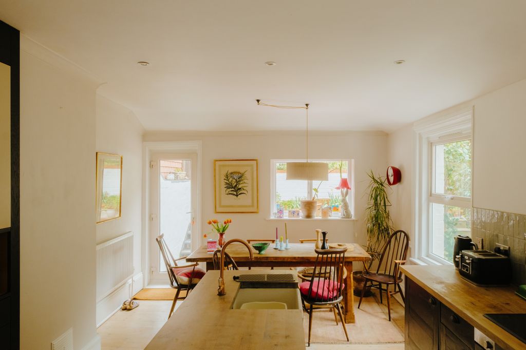 Property photo 3 of 28 Croft-52-Milwardcres-Interior-60