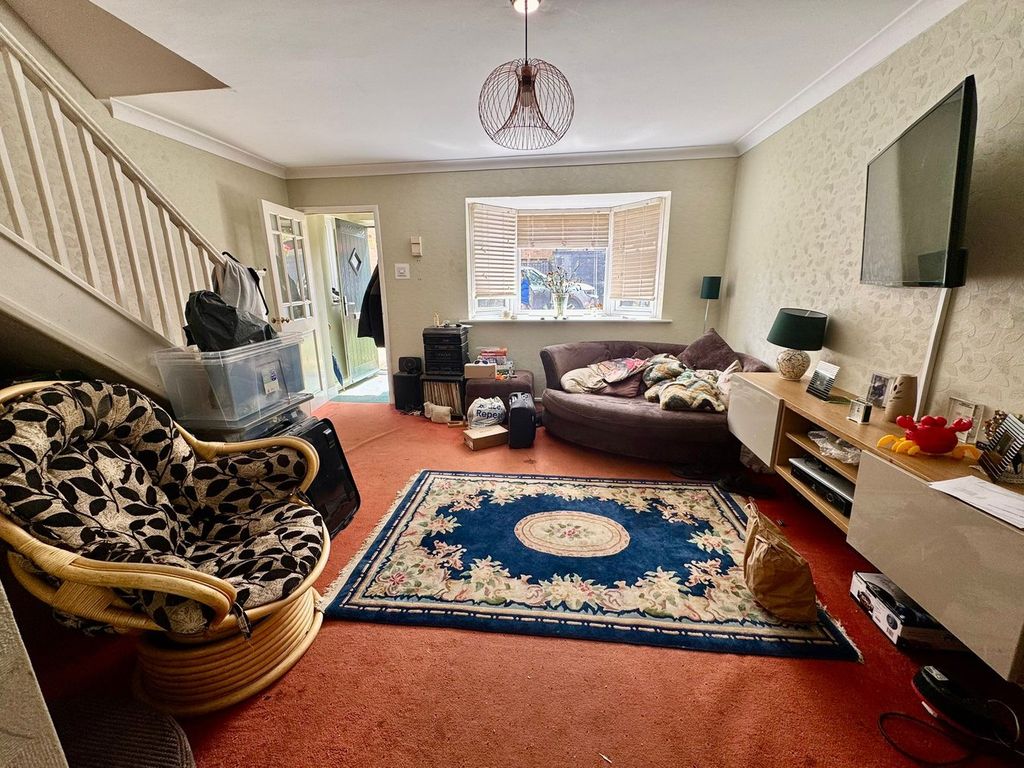 Property photo 2 of 7