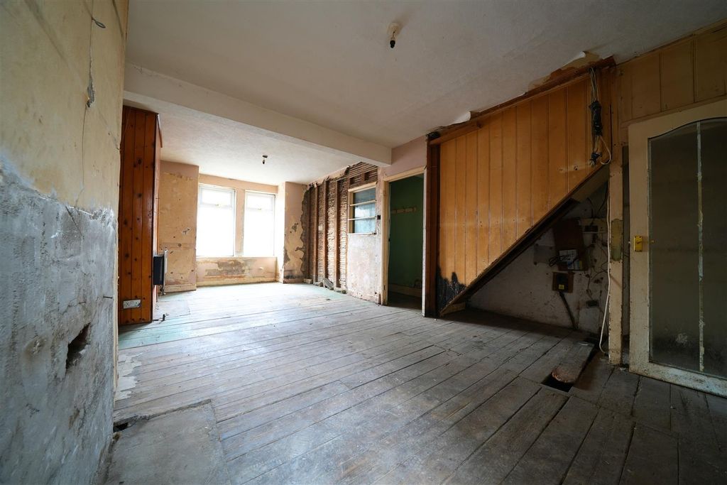 Property photo 2 of 10 Untitled Design (14).Png