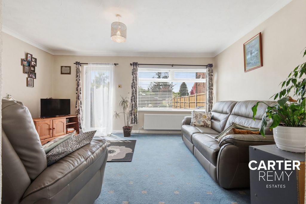 Property photo 3 of 31