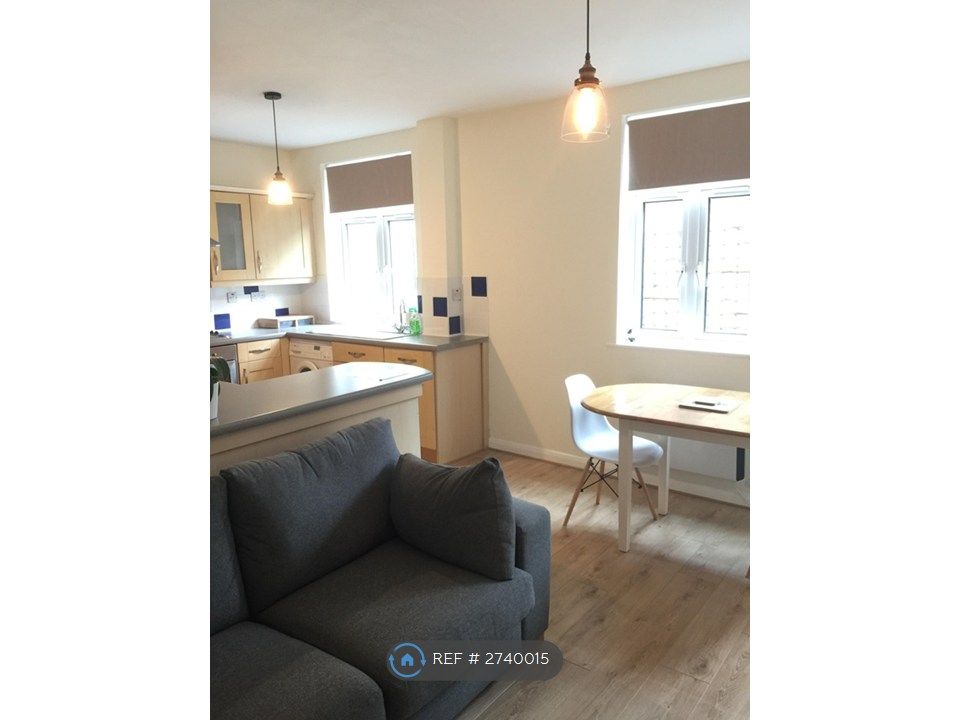 Property photo 2 of 9 Lounge