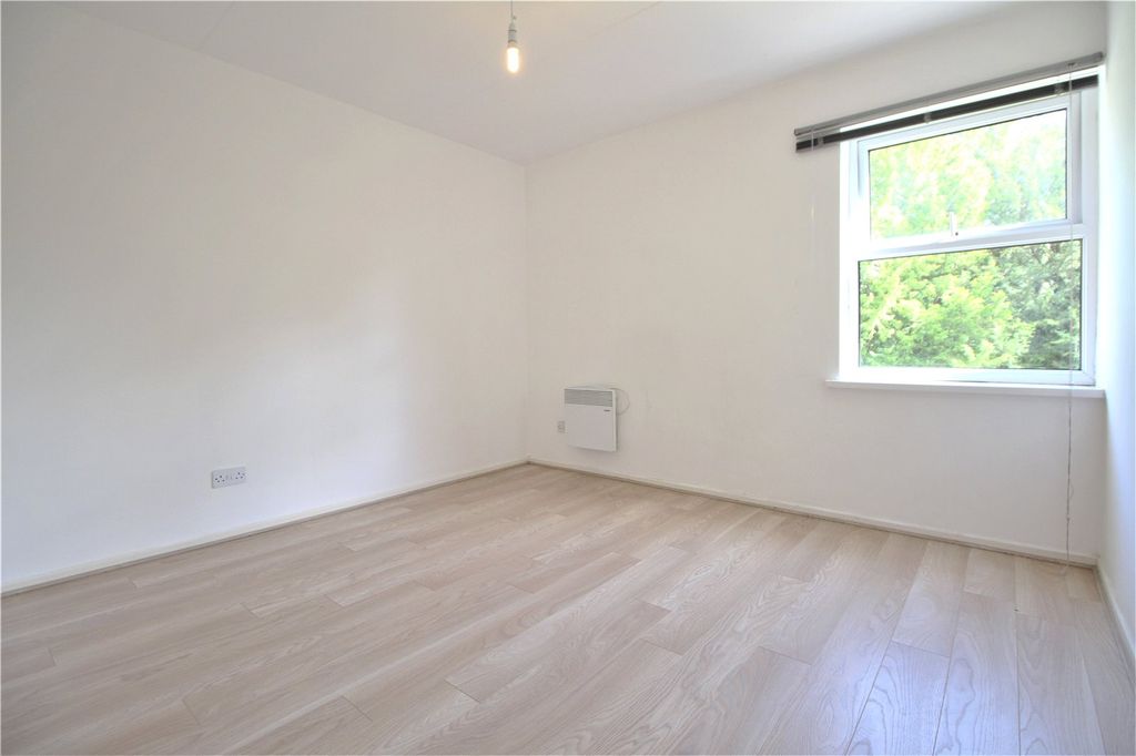 Property photo 2 of 7 Picture No. 03