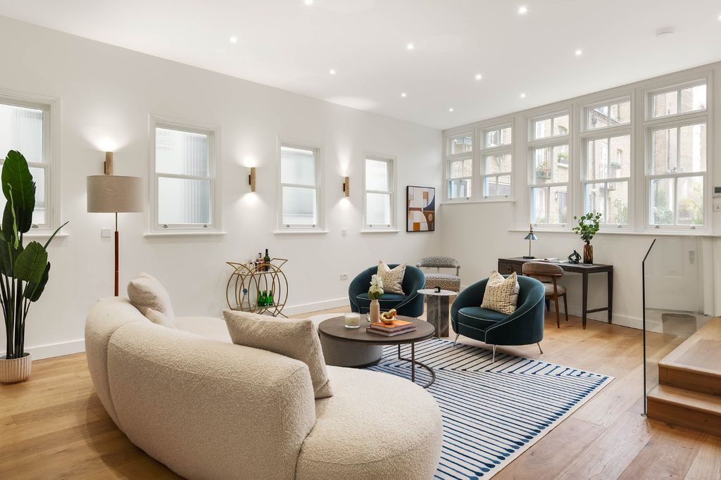 Property photo 3 of 16 Picture No. 07