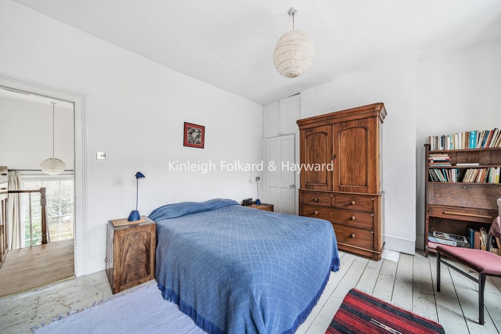 Property photo 3 of 14 9A92F965-67F8-42Ed-B