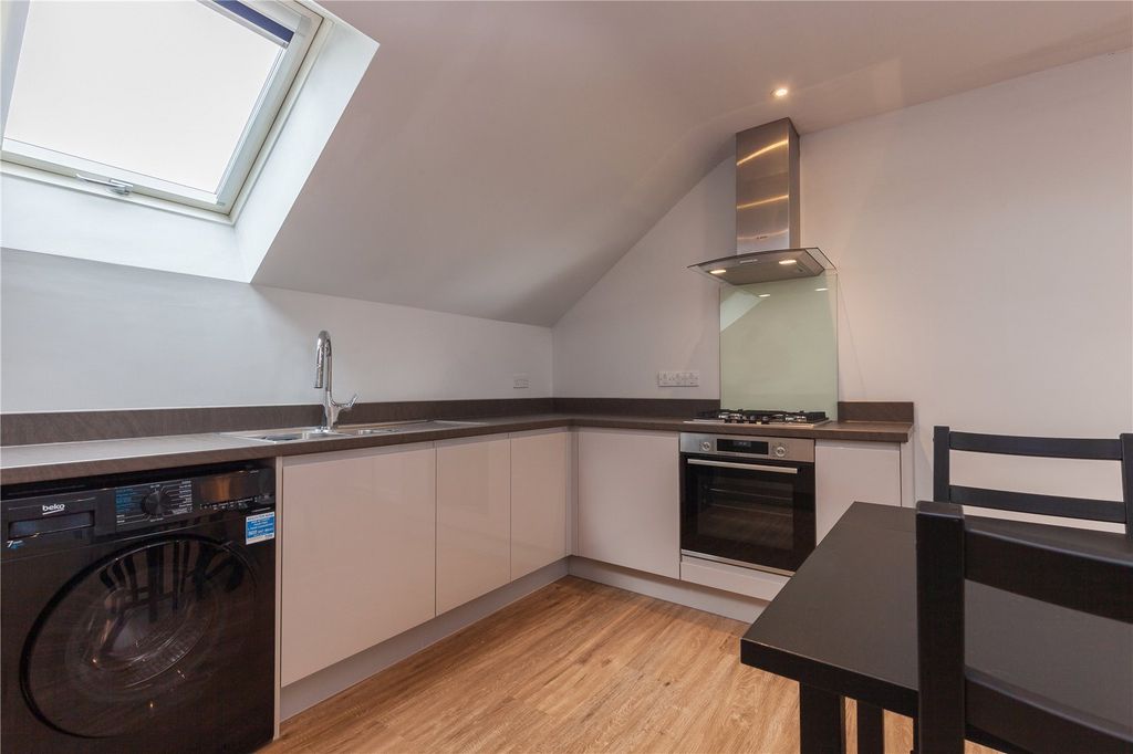 Property photo 2 of 9 Picture No. 06