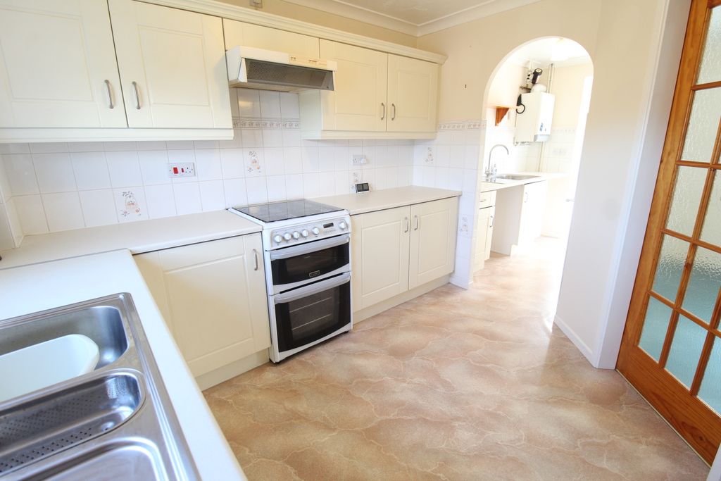 Property photo 2 of 16