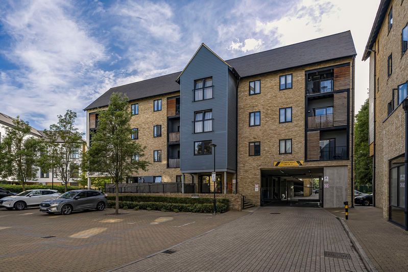 Property photo 1 of 21 Photo 12