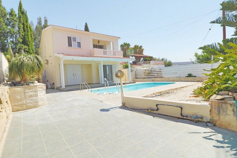 Property photo 1 of 26