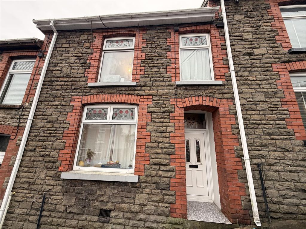 Property photo 2 of 17 Tempimagefelmqw.Jpg