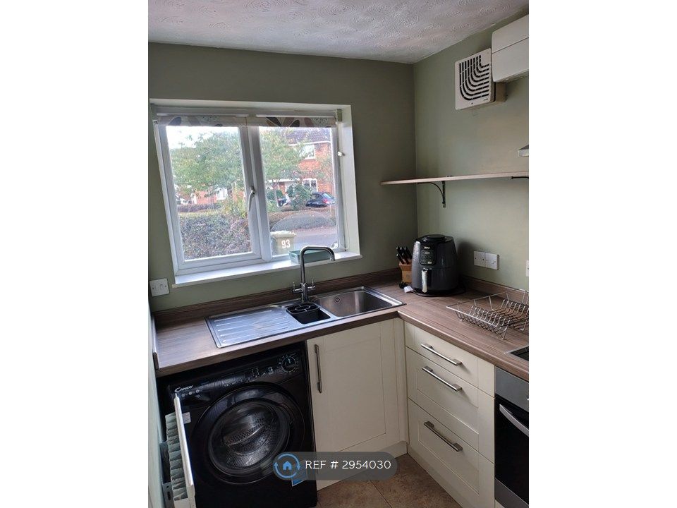 Property photo 2 of 15 Kitchen