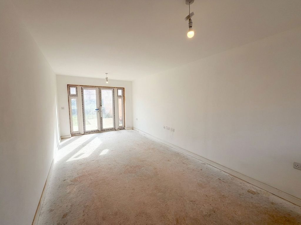 Property photo 3 of 12 Living Room