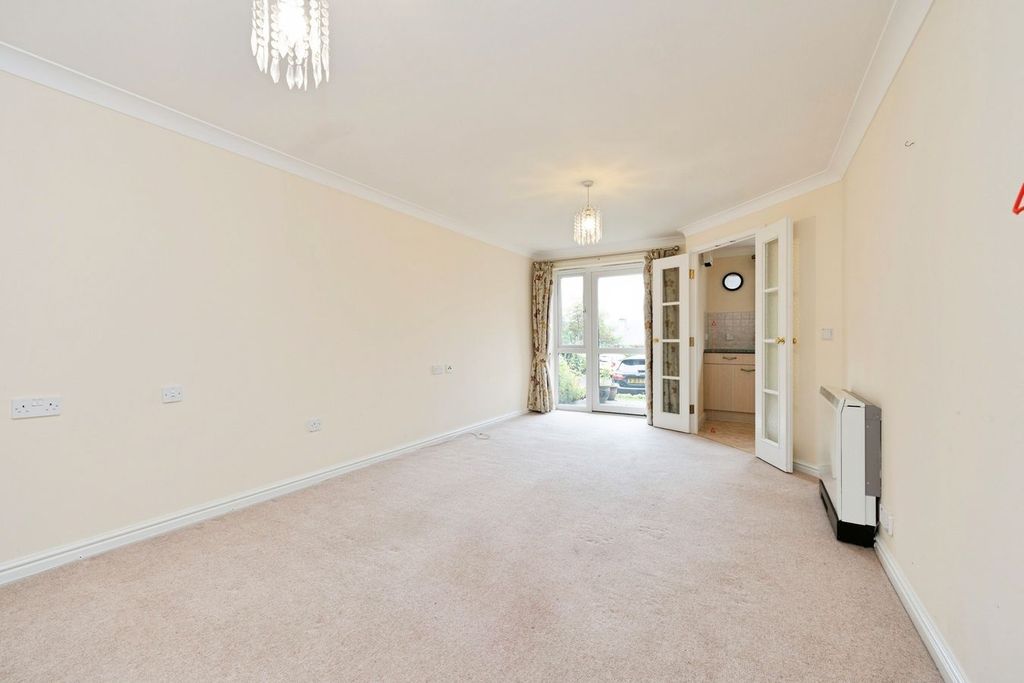 Property photo 2 of 19