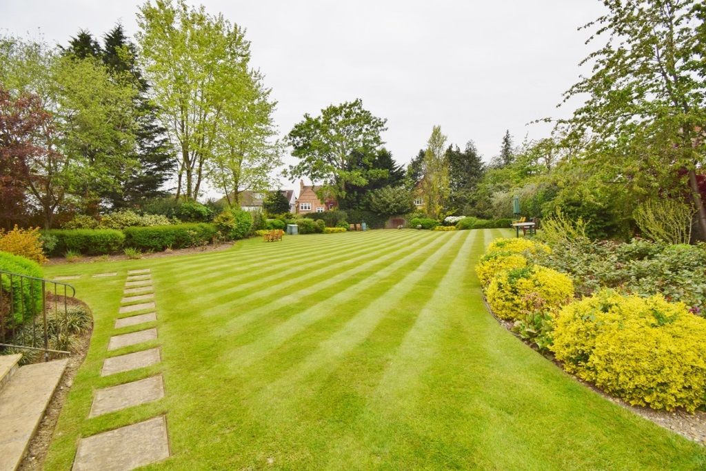 Additional image 4 of 2 bed flat for saleEastcote Road, Pinner HA5
