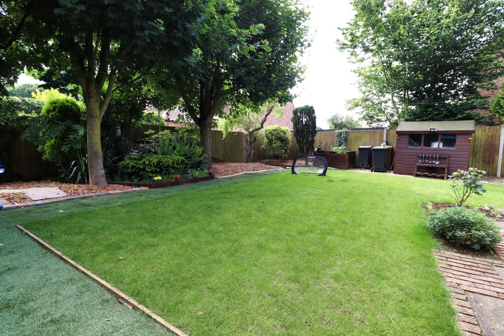 Property photo 2 of 14