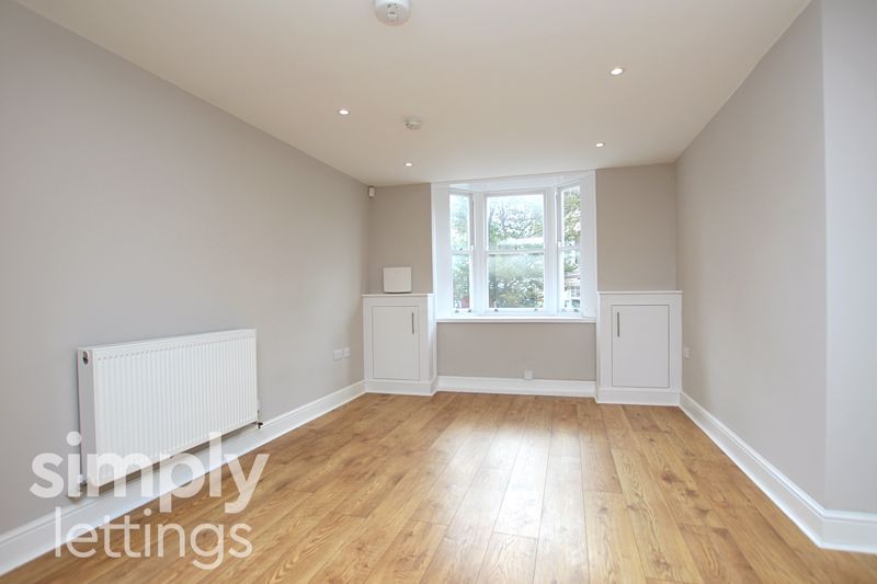 Property photo 1 of 13 Photo 10