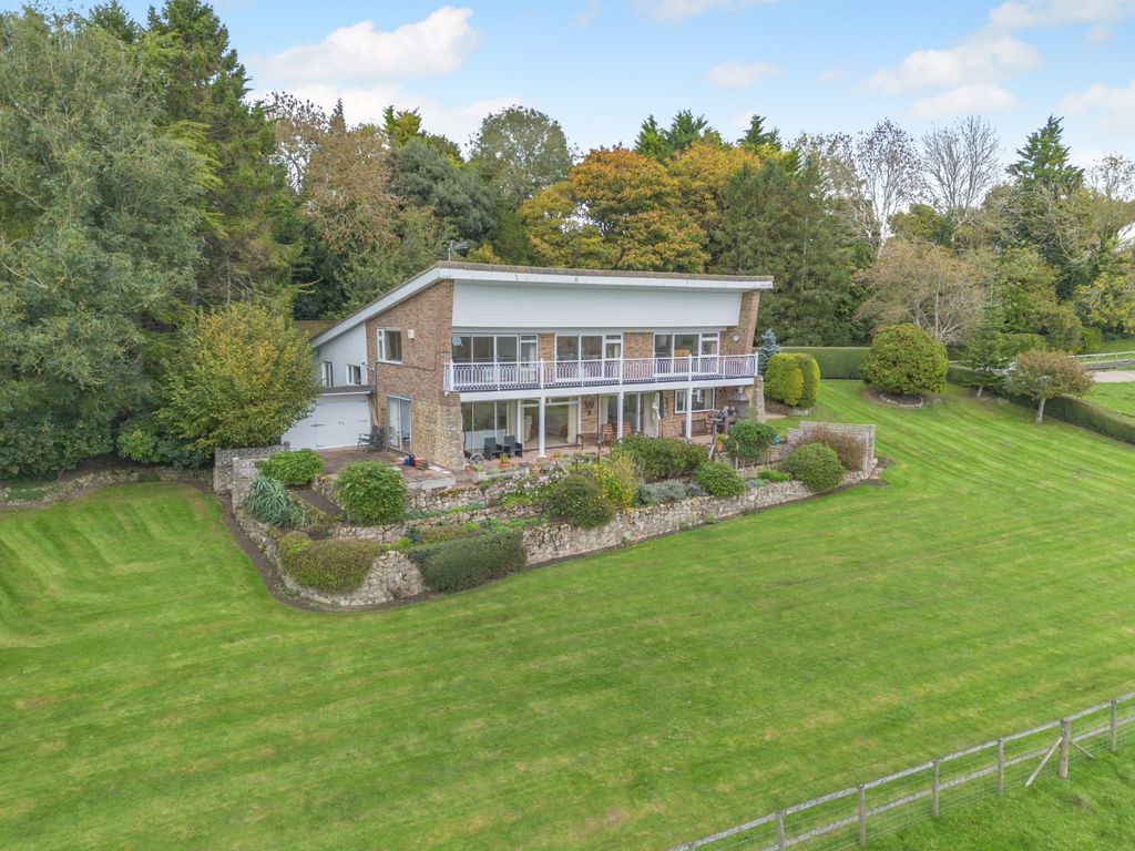 Property photo 1 of 15 Falconhurst