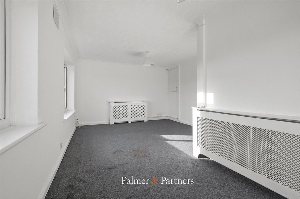 Property photo 3 of 9 Picture No. 06