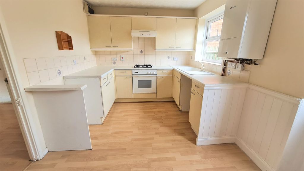 Property photo 3 of 13