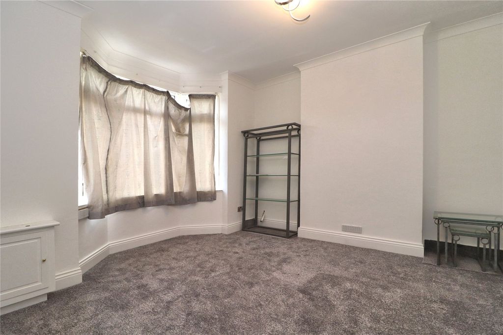 Property photo 2 of 11 Picture No. 14