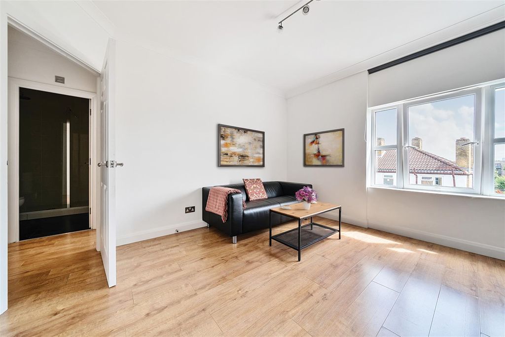 Property photo 2 of 11 1.Jpg