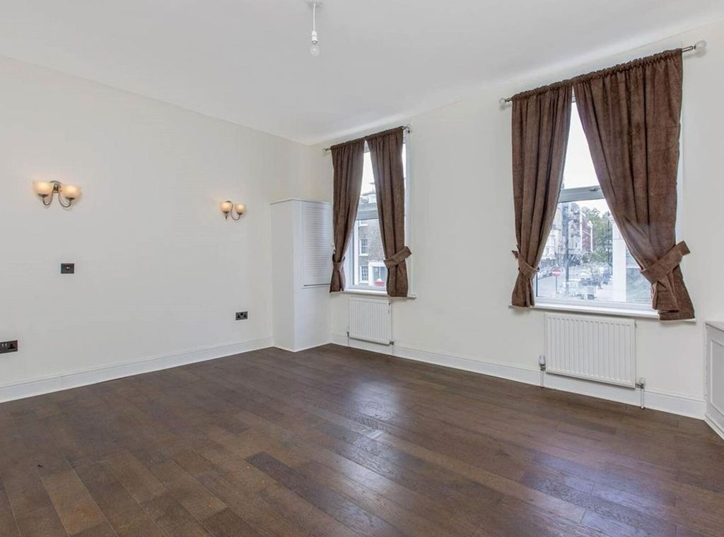 Property photo 3 of 5