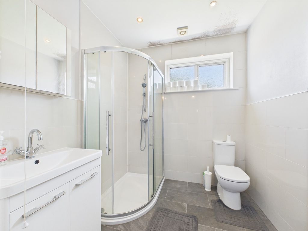 Property photo 2 of 12 4160824