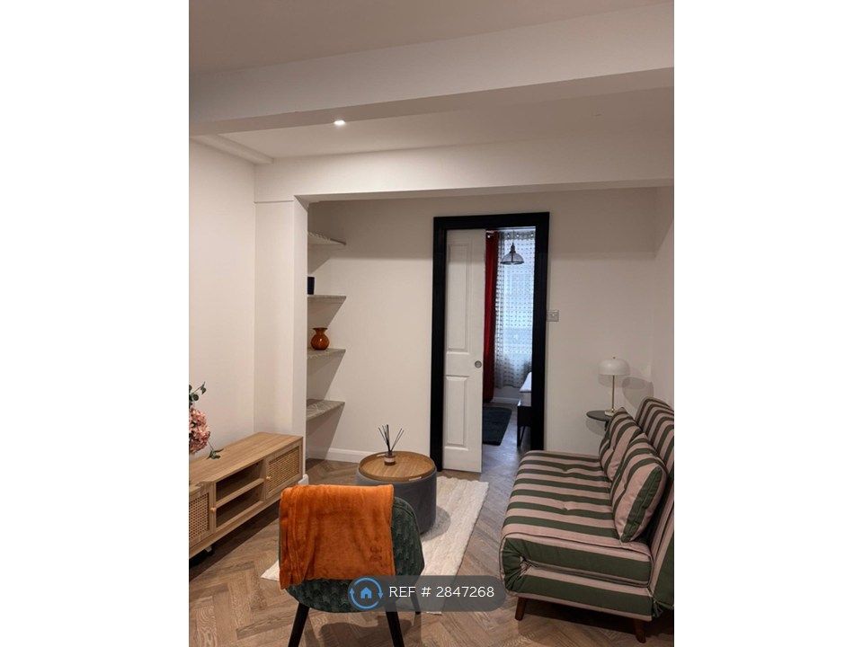 Property photo 2 of 3