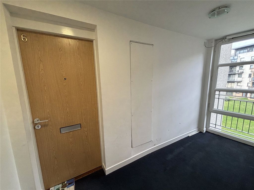 Property photo 3 of 13 Picture No. 02