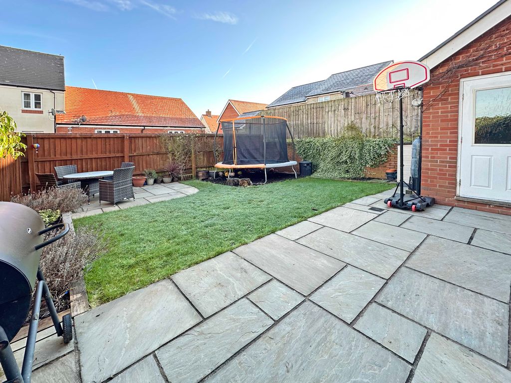 Property photo 2 of 14