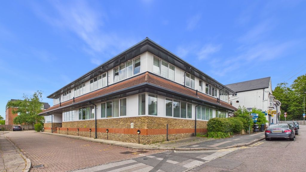 Property photo 1 of 12