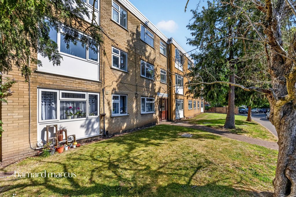 Property photo 1 of 11