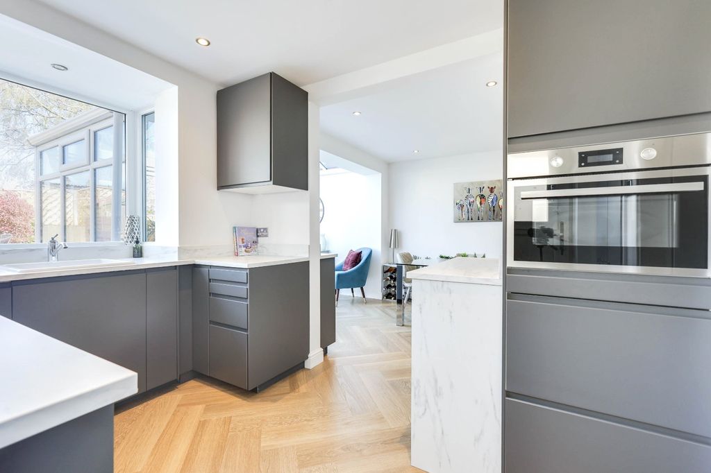 Property photo 2 of 19 Picture No. 06