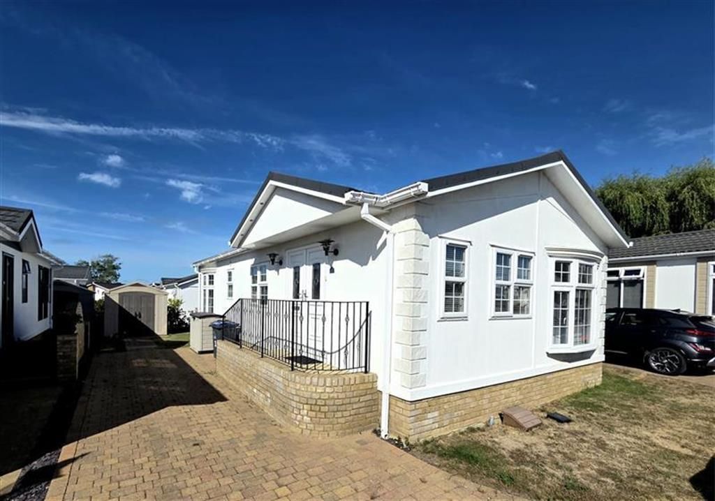 Property photo 1 of 12 Front External