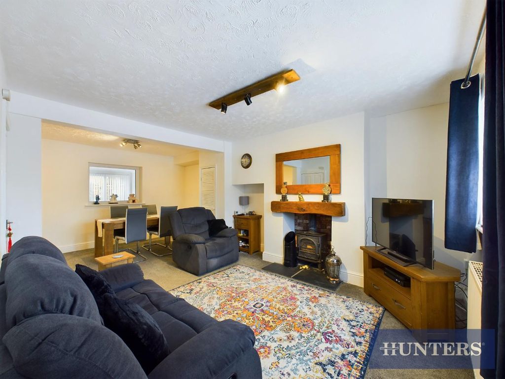 Property photo 2 of 15 Cam03696G0-Pr0323-Still017.Jpg