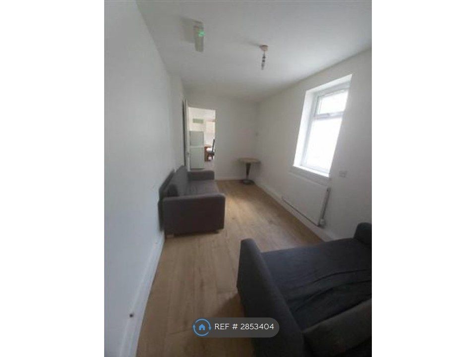 Property photo 3 of 13 Separate Lounge