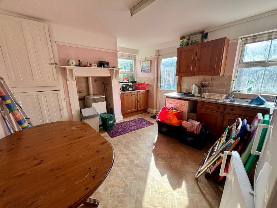 Property photo 3 of 14