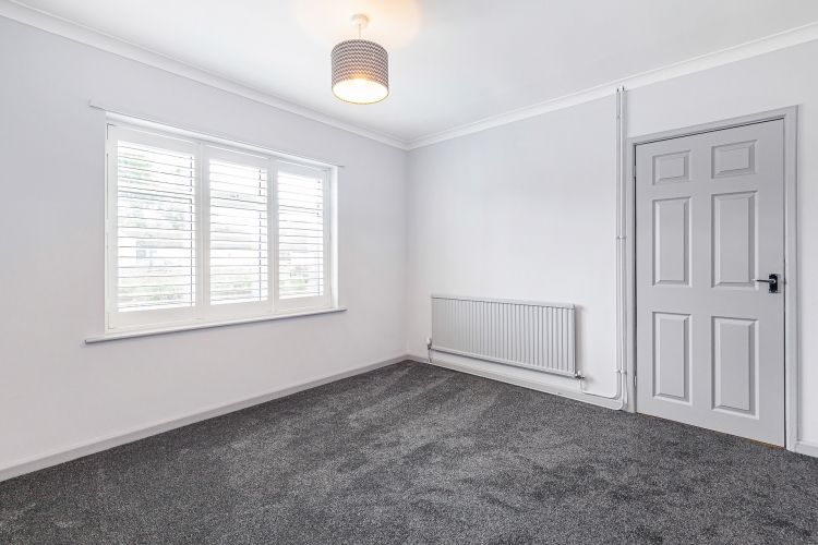 Property photo 2 of 11 303138